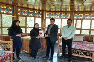 تقدیر رئیس شبکه بهداشت و درمان شهرستان از پزشکان به مناسبت روز پزشک