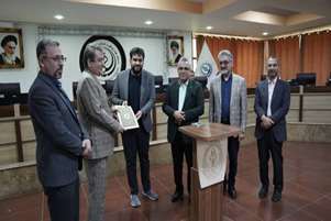 انتخاب رییس مرکز بهداشت بیضا به‌عنوان رییس برتر مراکز بهداشت شهرستان های استان فارس