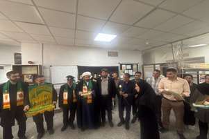 تقدیر خادمان حرم رضوی از کارکنان شبکه بهداشت و درمان بیضا در پی حماسه‌ی جنگ رمضان