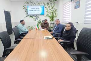 برگزاری نشست مشترک شبکه بهداشت و درمان بیضا با واحدهای صنعتی شهرستان