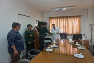 عیادت و تجلیل از پزشکان بیضا به مناسبت روز پزشک؛ حضور مسئولان در مطب‌ها و بیمارستان حضرت قمر بنی‌هاشم (ع)