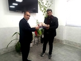 به مناسبت روز پزشک و از سوی رییس کمیته امداد امام خمینی (ره) انجام شد: تقدیر از رییس شبکه بهداشت و درمان به مناسبت روز پزشک