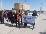 برگزاری برنامه نمادین پیاده روی در شهرستان بیضا به مناسبت هفته ملی جوانی جمعیت 