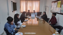 نشست بررسی و ارتقای سطح خدمات در بخش کولیز بیمارستان قمر بنی‌هاشم (ع) برگزار شد